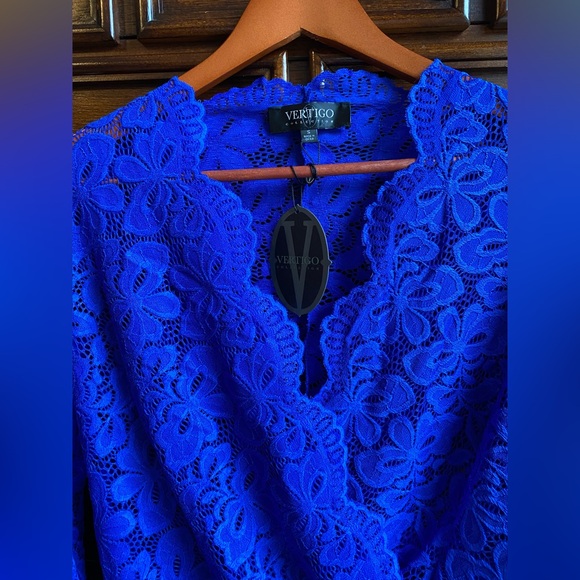 Vertigo Paris Estate Blue Lace Bodysuit Top - Picture 2 of 8